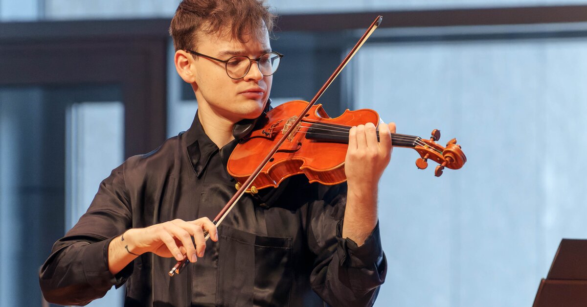 Andreas Siles-Mellinger receives the Paul Roczek Award 2023 ...