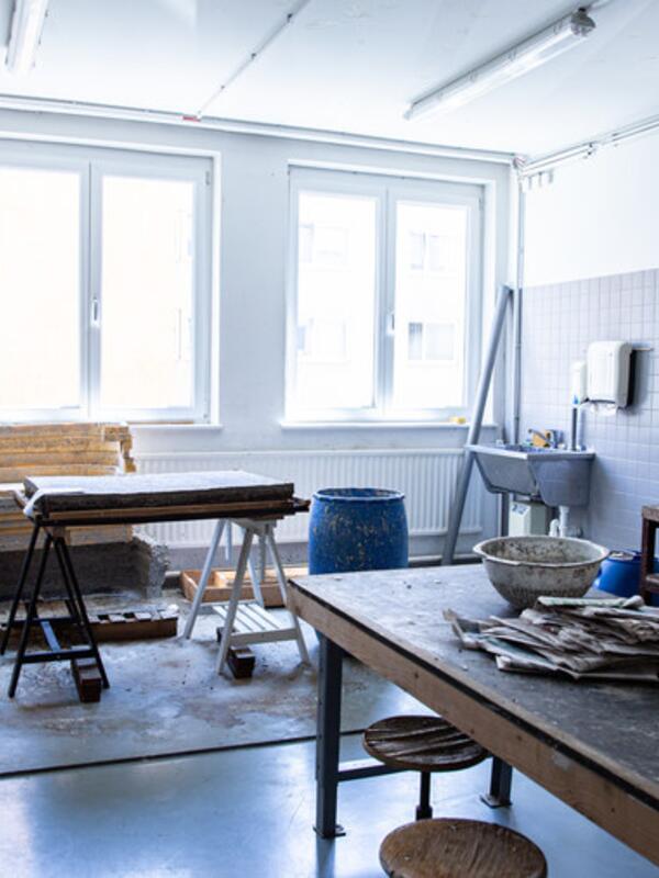 Papierwerkstatt, Arbeitstische