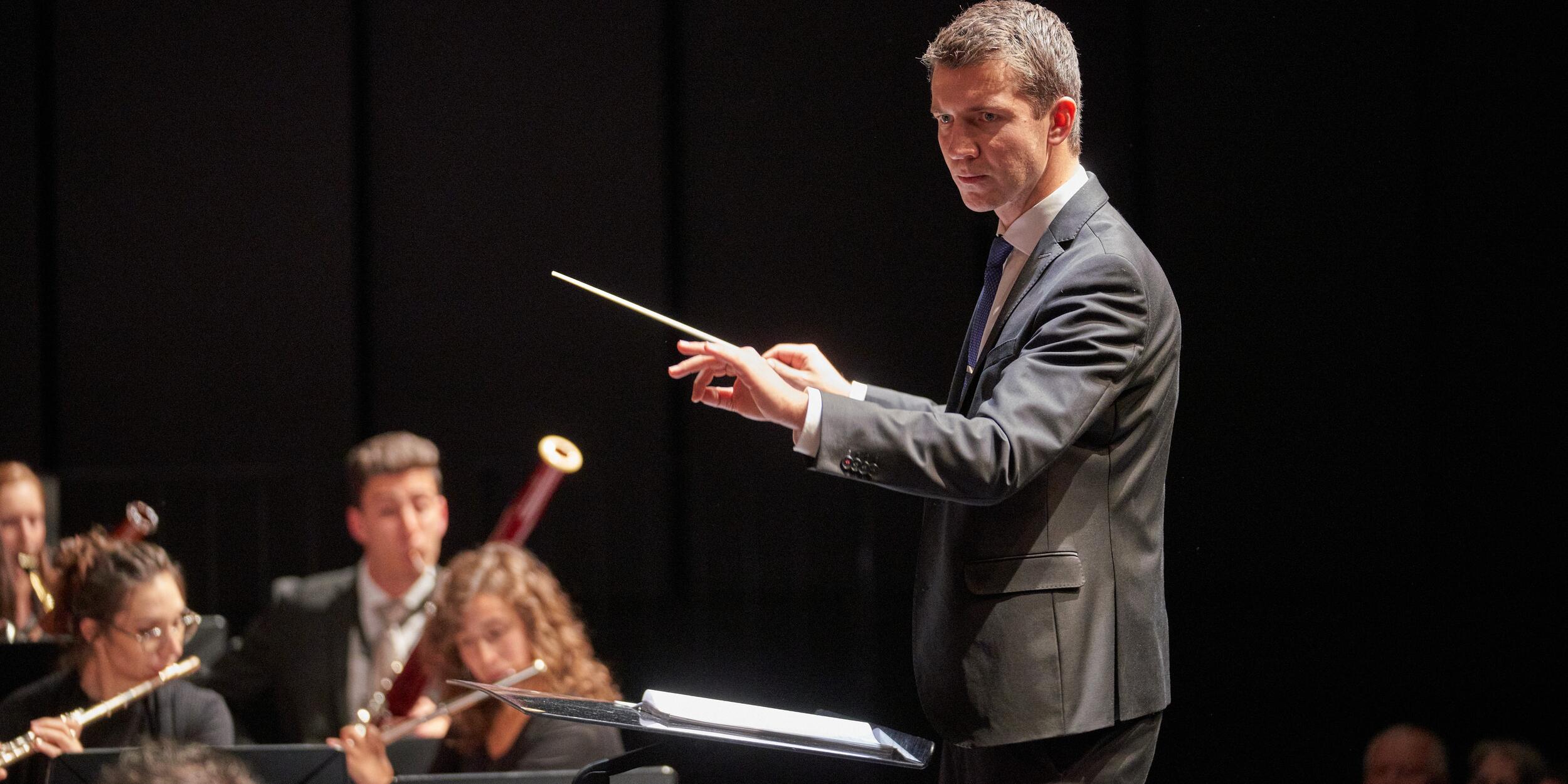 Dirigieren, Chor- & Blasorchesterleitung | © Christian Schneider Dirigieren, Chor- & Blasorchesterleitung | © Christian Schneider