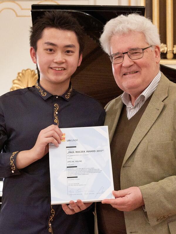 © Christian Schneider