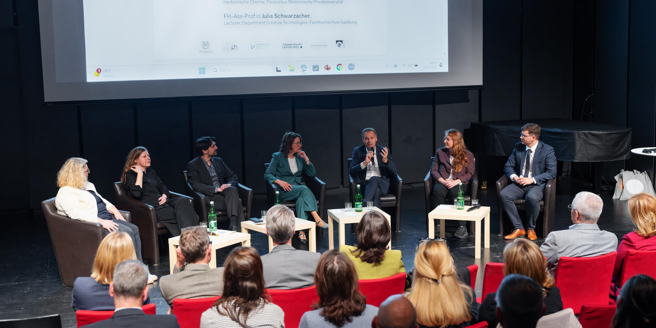 Salzburger Hochschulen - Entwicklungsimpulse: Die Konstruktion von Wahrheit | © Michael Klimt Salzburger Hochschulen - Entwicklungsimpulse: Die Konstruktion von Wahrheit | © Michael Klimt