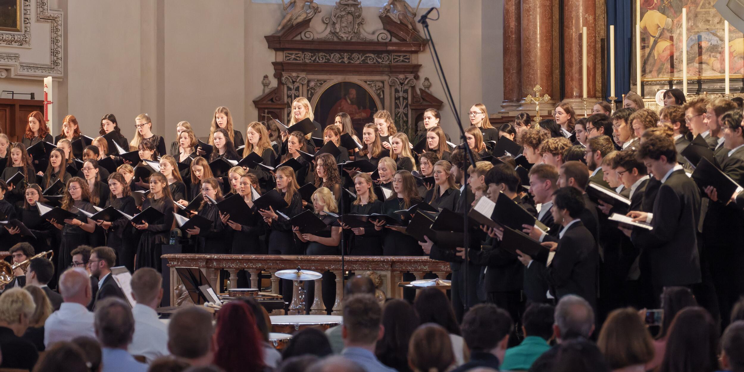 Gloria!, Domkonzert mit dem Mozarteum uniChor und der Bläserphilharmonie Mozarteum, Mai 2025 | © Michael Klimt