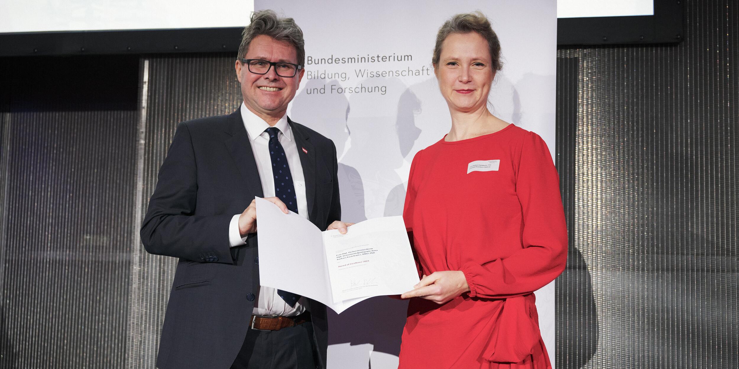 Award of Excellence 2023 für Anna Barbara Kastelewicz | © BMBWF / elephant and porcelain GmbH / Gerald Mayer-Rohrmoser 