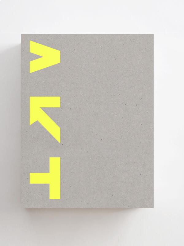Cover AKT / NUDE