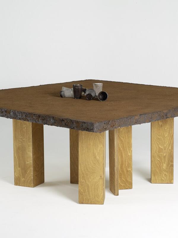 Ich(ent)decke den Tisch_Sarah Altenbuchner Ich(ent)decke den Tisch_Sarah Altenbuchner