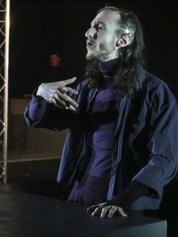 Die Backen von Euripides im Theater im KunstQuartier | © Manuela Seethaler