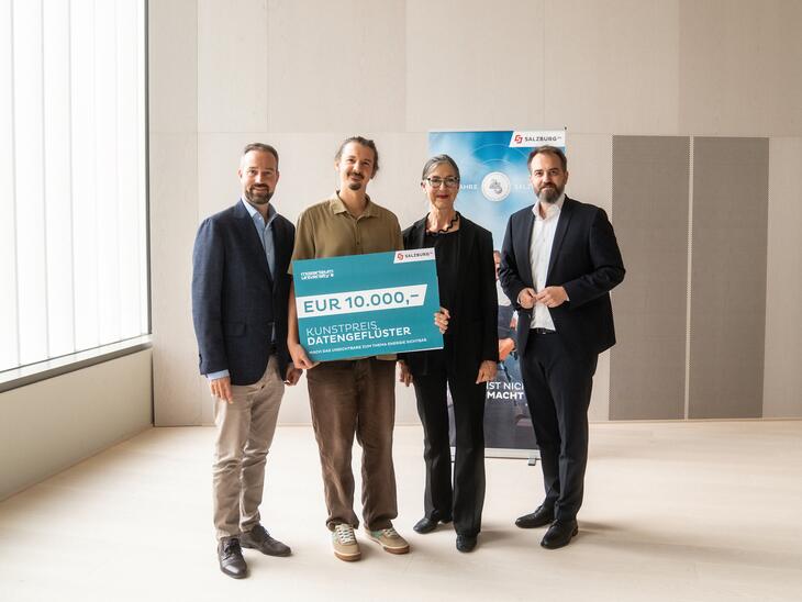 v.l.n.r.: Stefan Schnöll, Lukas Stangl, Elisabeth Gutjahr, Michael Baminger | © Salzburg AG / Bosnjak
