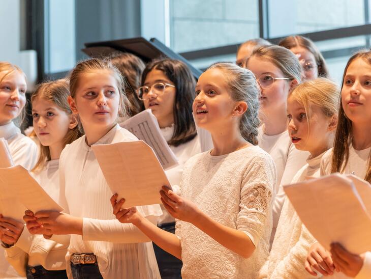 Weihnachtslieder Sing Along Konzert mit 150 Schüler*innen | © Christian Schneider