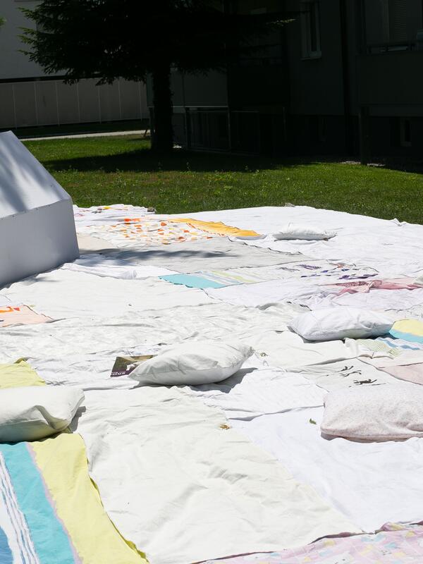 Zwischen(t)räume I I Marlene König I Hannah Lechner I Eva Lechner I Mira Ruhmannseder I Anna Hilzensauer | © Doris Wild Zwischen(t)räume I I Marlene König I Hannah Lechner I Eva Lechner I Mira Ruhmannseder I Anna Hilzensauer | © Doris Wild