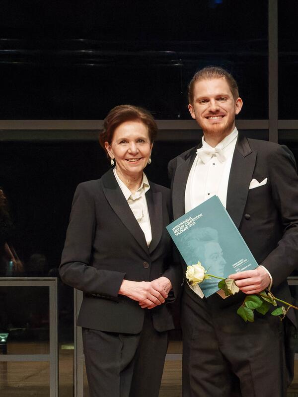 Santiago Sánches und Landtagspräsidentin Brigitta Pallauf | © Michael Klimt Santiago Sánches und Landtagspräsidentin Brigitta Pallauf | © Michael Klimt