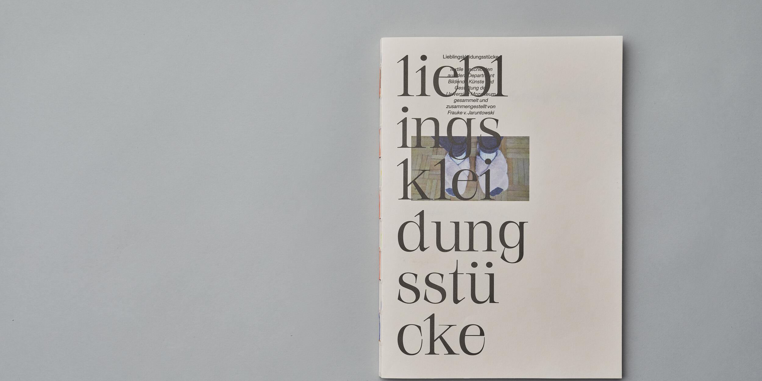 Lieblingskleidungsstücke_Linie 3 Andraschko Sorgo Frauke von Jaruntowski | © Gerhard Andraschko-Sorgo Lieblingskleidungsstücke_Linie 3 Andraschko Sorgo Frauke von Jaruntowski | © Gerhard Andraschko-Sorgo
