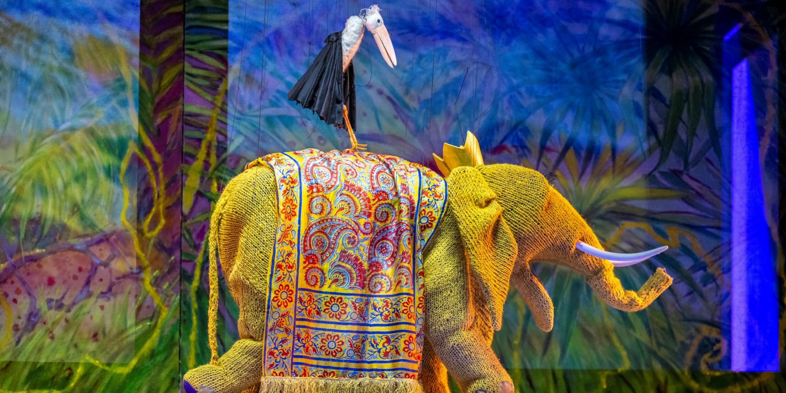 Karneval der Tiere | © Bernhard Müller Elefant und Rabe | © Bernhard Müller
